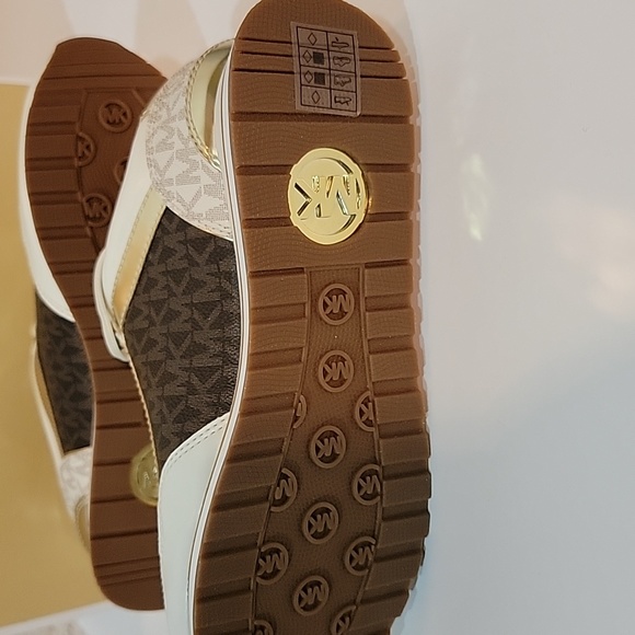 MICHAEL KORS | Maddy Trainer MK Logo - Picture 5 of 5